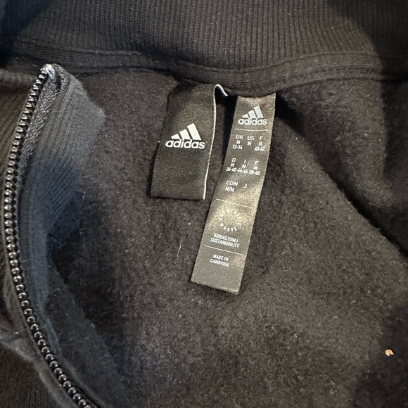 Women’s Medium Adidas Black Cropped extra Wide Sleeve Three Camo Stripe Hoodie. - Picture 8 of 16